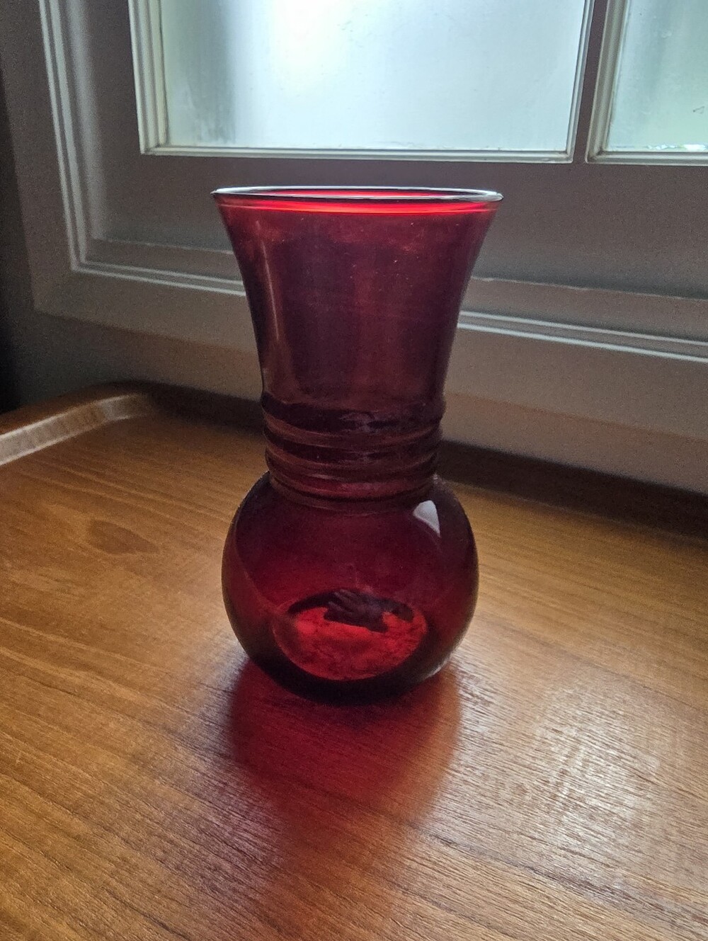 vintage Anchor Hocking Royal Ruby Red glass flower vase